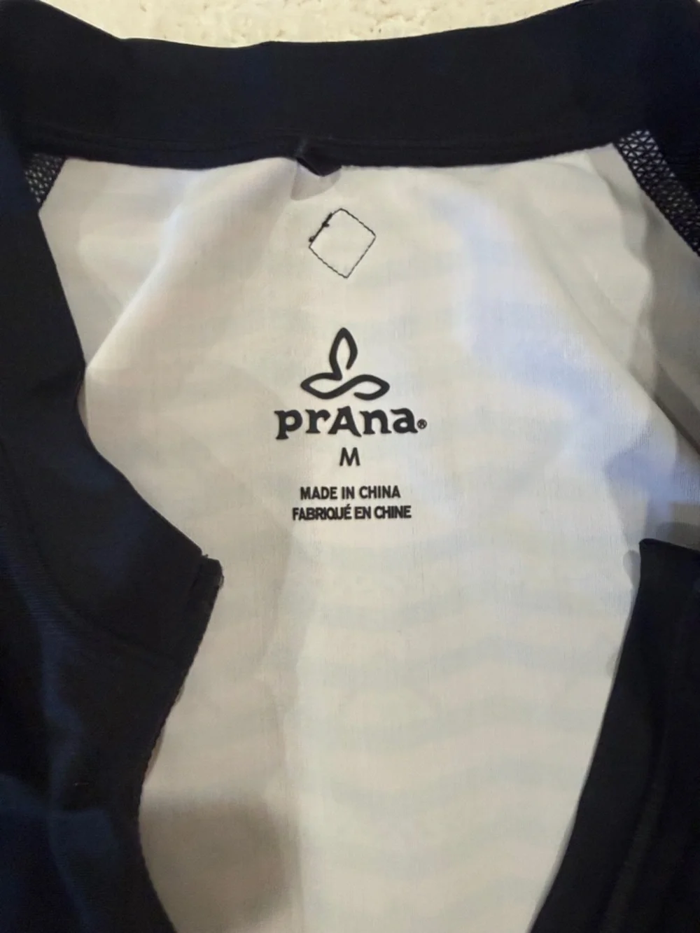 Prana Rash Guard Zip-Front - Medium - Picture 8 of 9